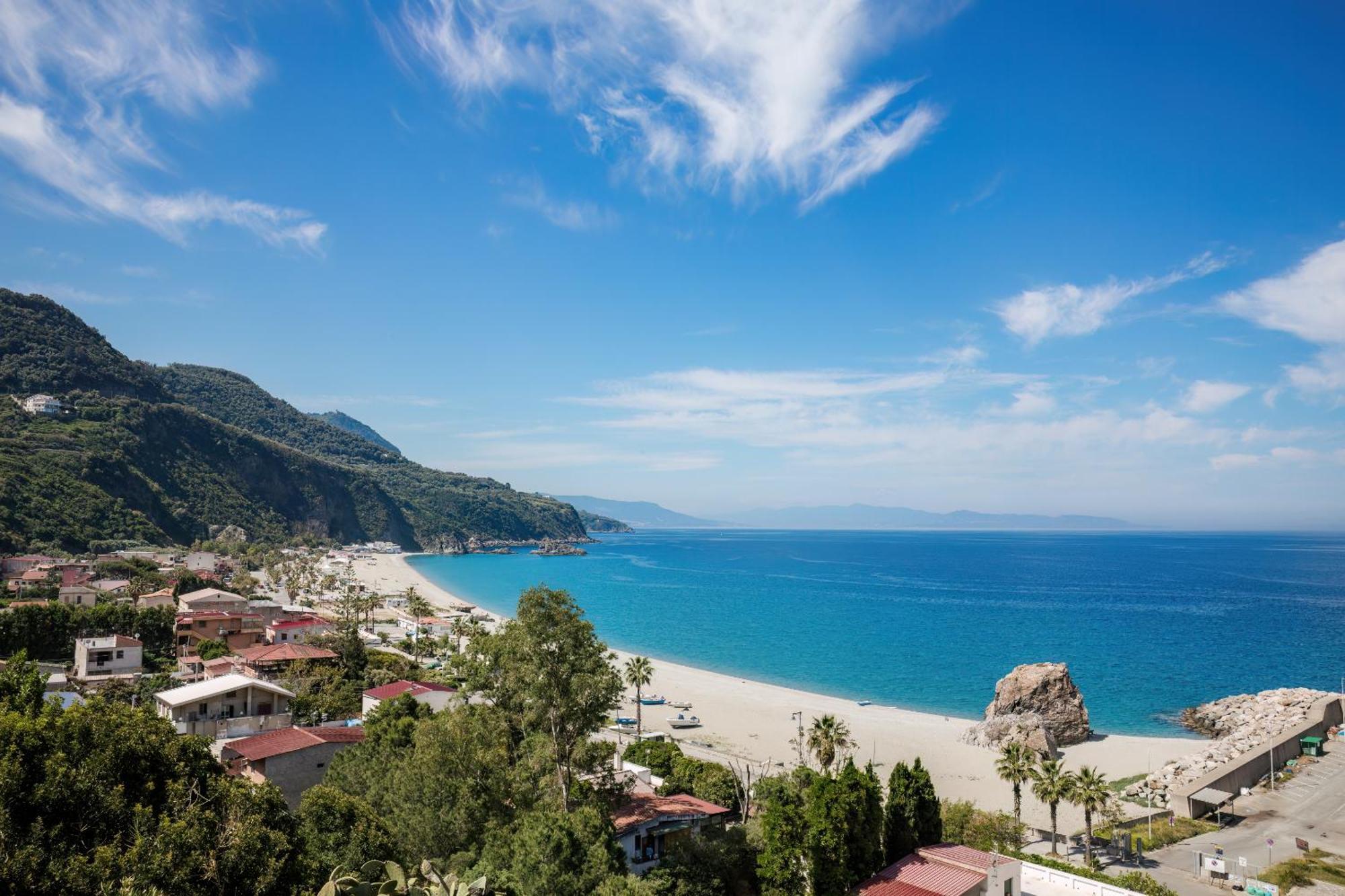 Sole Mare Apartment Gioia Tauro Luaran gambar